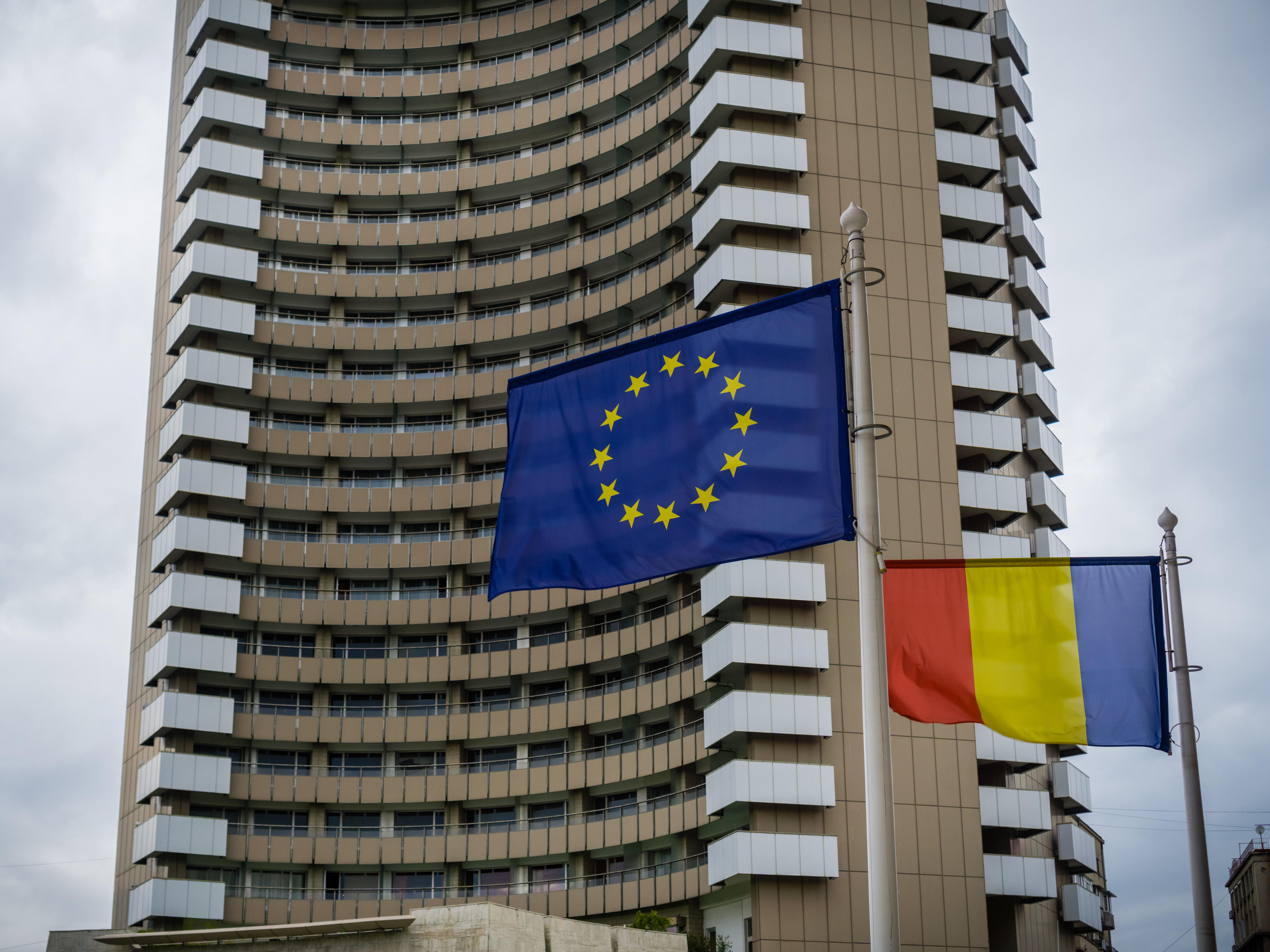 Romania An Eu Success Story Zois Spotlight 2018 Publications Centre For East European And International Studies Zois